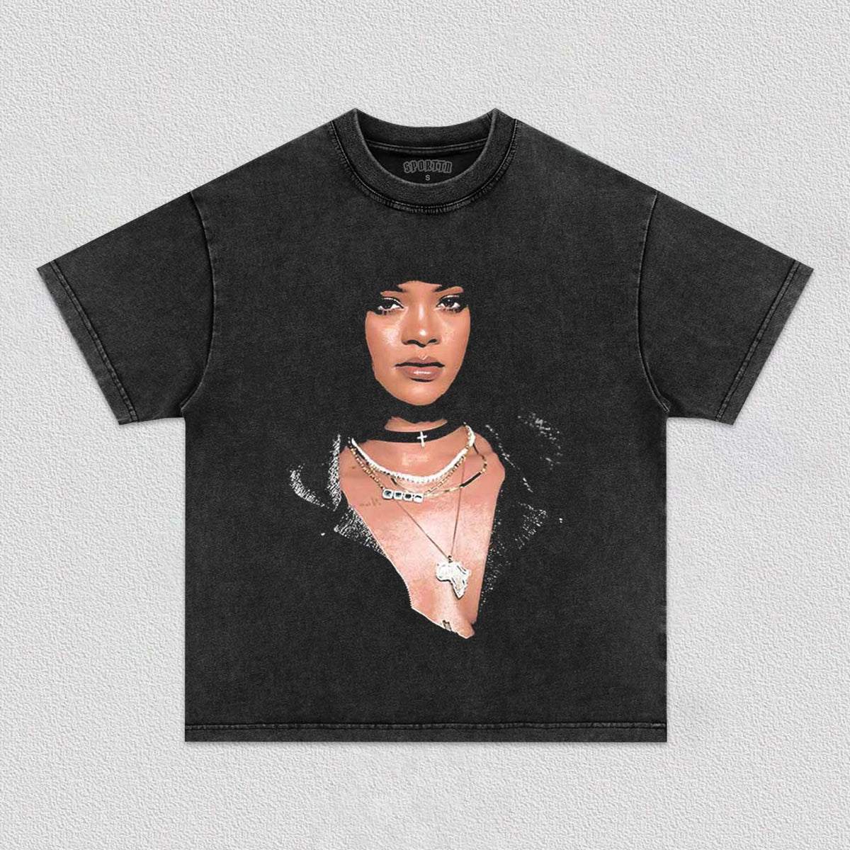 RIHANNA TEE