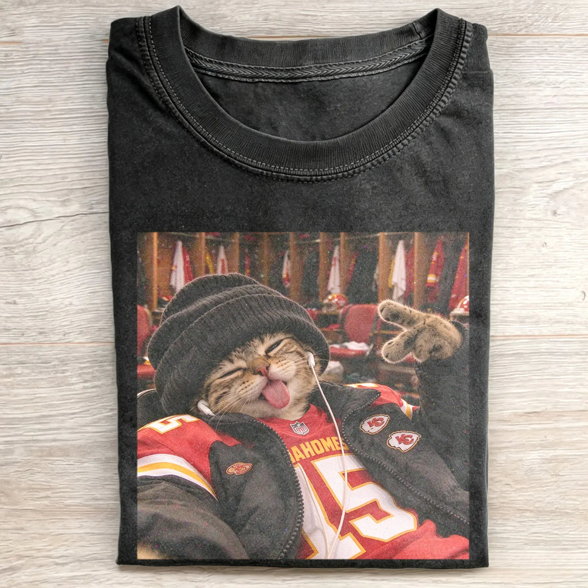 WACKY ANIMAL FOOTBALL FUNNY MEME T-SHIRT