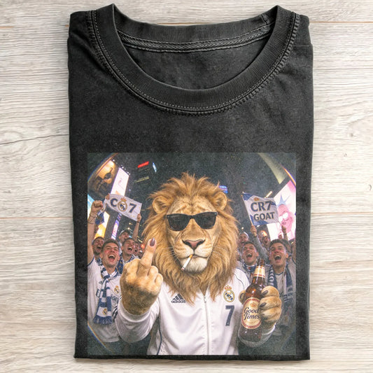 WACKY ANIMAL FOOTBALL FUNNY MEME T-SHIRT